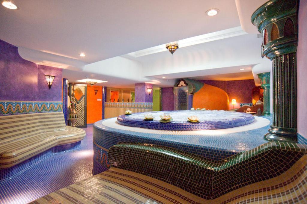 Amira Boutique Hotel Heviz Wellness & Spa מראה חיצוני תמונה